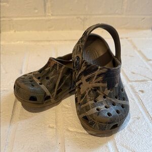CROCS Kids Camouflage Sandals